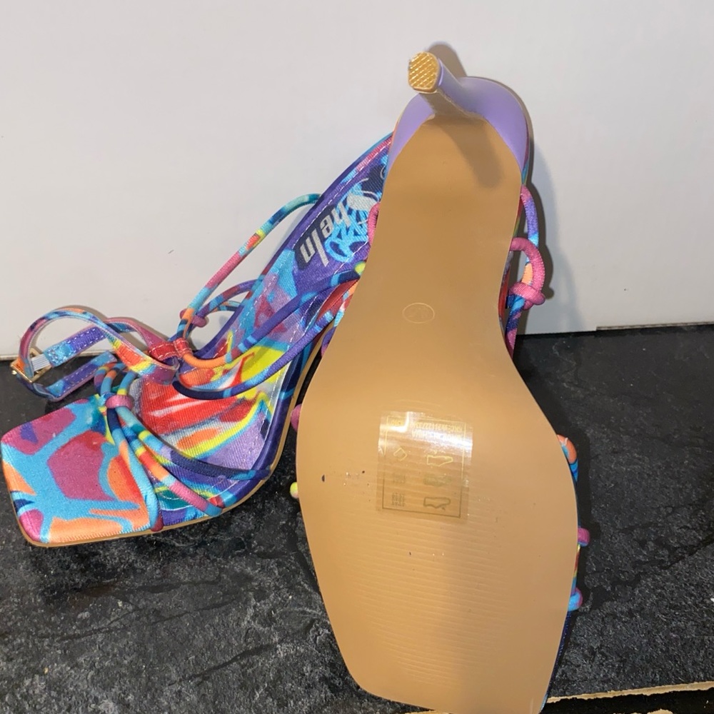 Women 8.5 Colorful High Heels - Picture 4 of 6